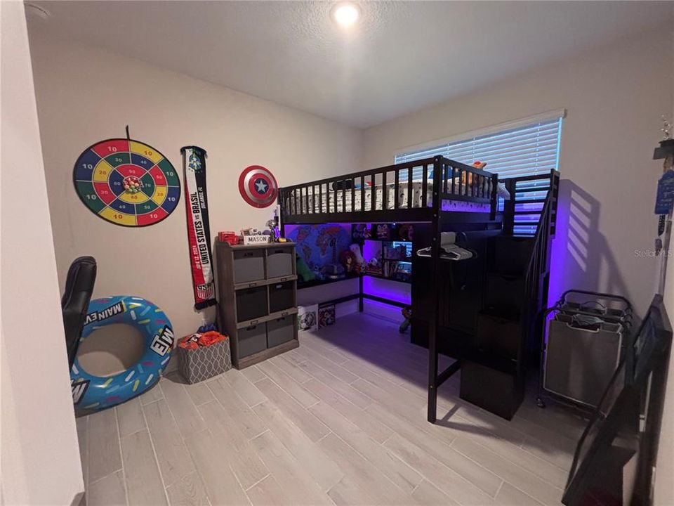 En Venta: $579,000 (3 camas, 2 baños, 2219 Pies cuadrados)