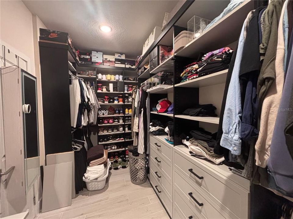 En Venta: $579,000 (3 camas, 2 baños, 2219 Pies cuadrados)