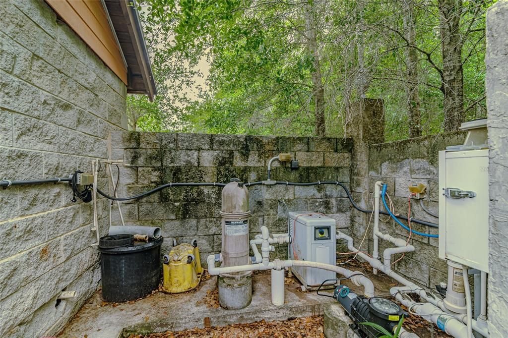 For Sale: $490,000 (1 beds, 2 baths, 2528 Square Feet)