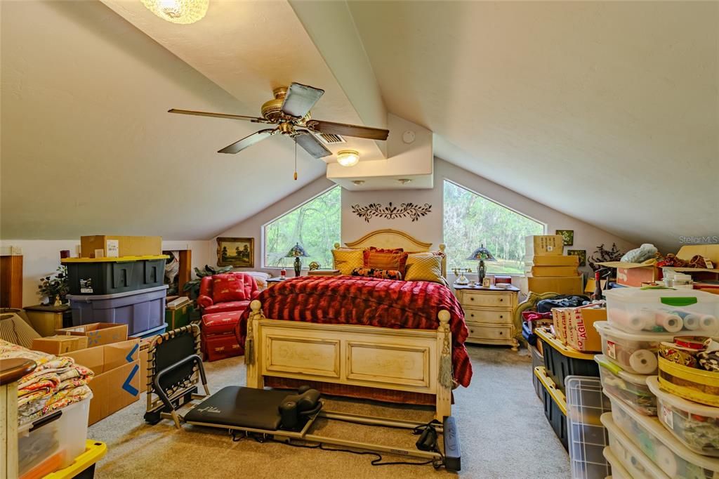 For Sale: $490,000 (1 beds, 2 baths, 2528 Square Feet)
