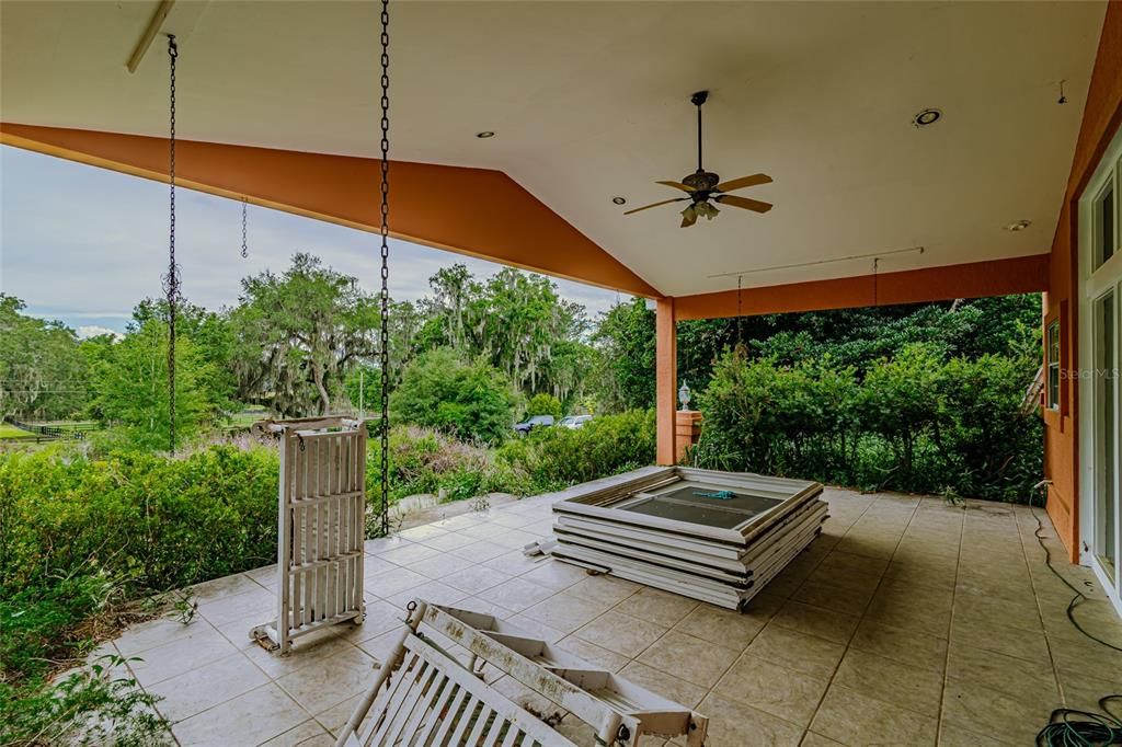 For Sale: $490,000 (1 beds, 2 baths, 2528 Square Feet)