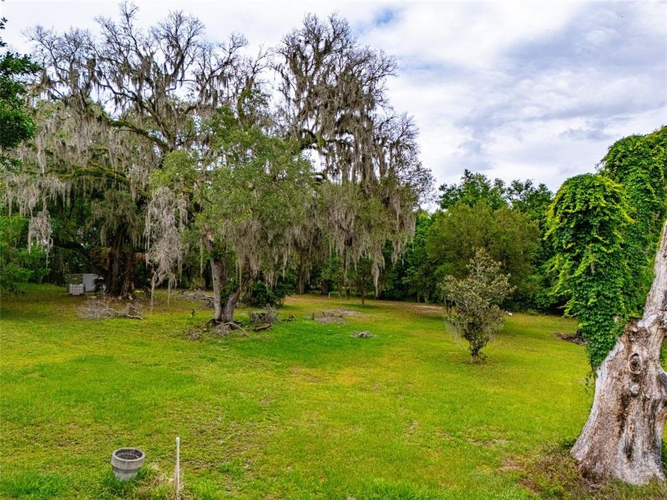 For Sale: $490,000 (1 beds, 2 baths, 2528 Square Feet)