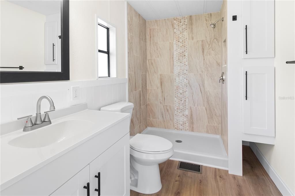 Active With Contract: $199,000 (2 beds, 2 baths, 1008 Square Feet)