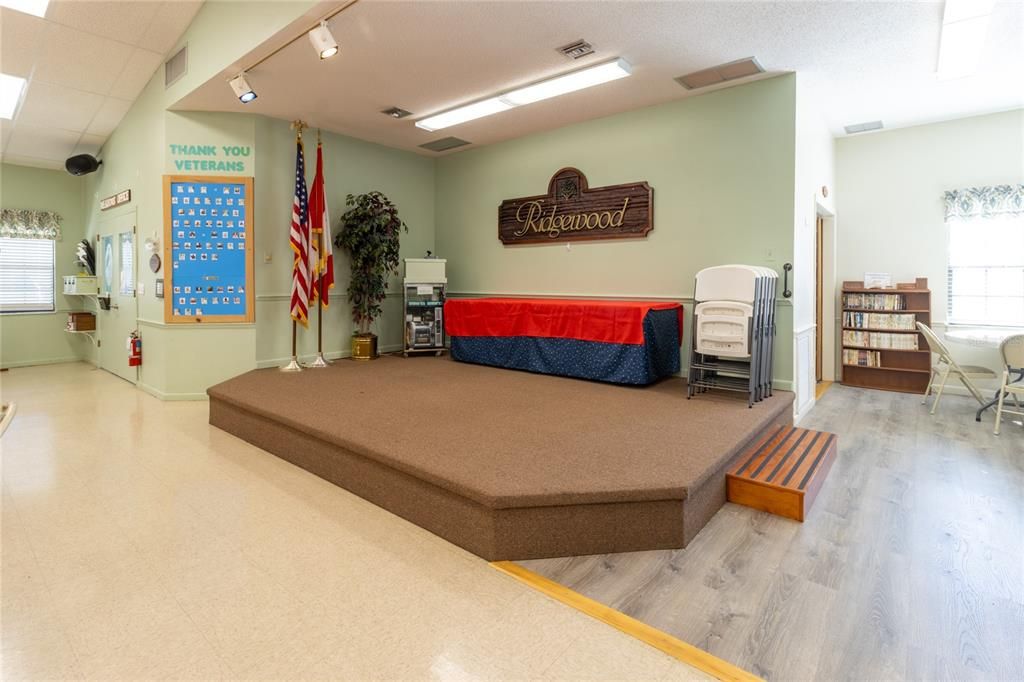 Active With Contract: $199,000 (2 beds, 2 baths, 1008 Square Feet)