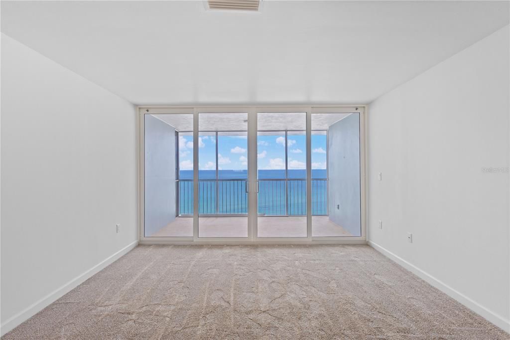 For Sale: $699,000 (2 beds, 2 baths, 1309 Square Feet)