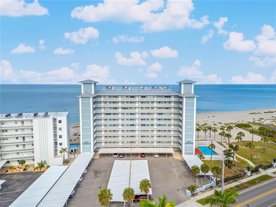 For Sale: $699,000 (2 beds, 2 baths, 1309 Square Feet)