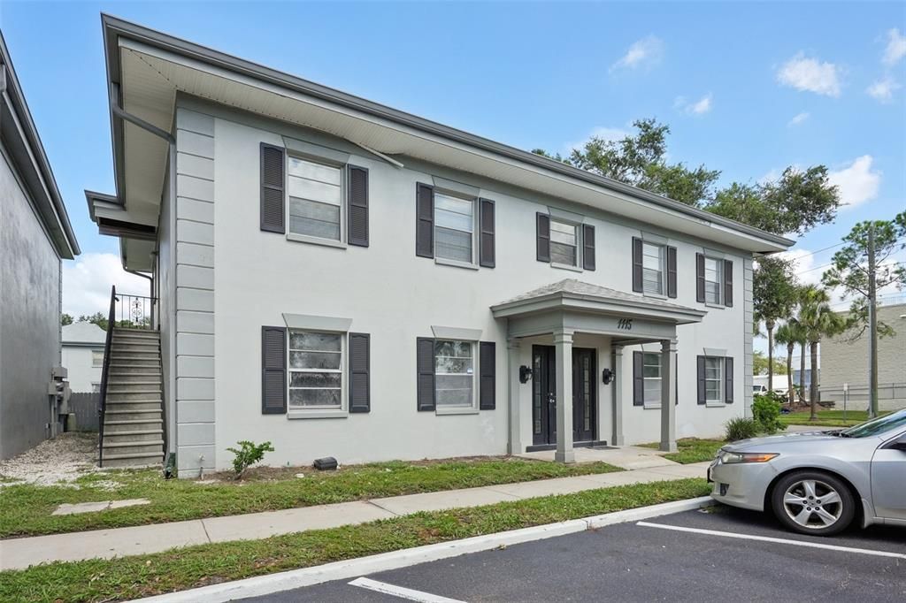 For Sale: $120,000 (1 beds, 1 baths, 741 Square Feet)