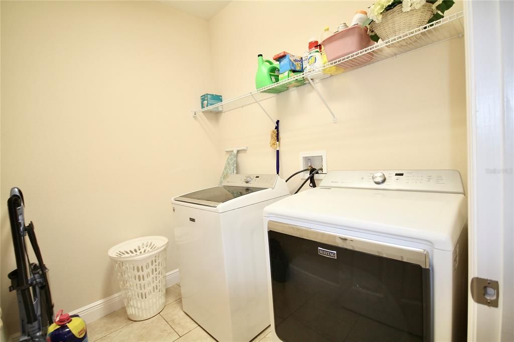 В аренду: $2,800 (4 спален, 3 ванн, 3092 Квадратных фут)