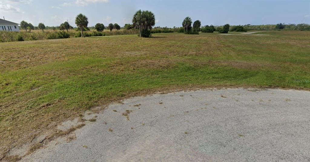 En Venta: $26,000 (0.23 acres)