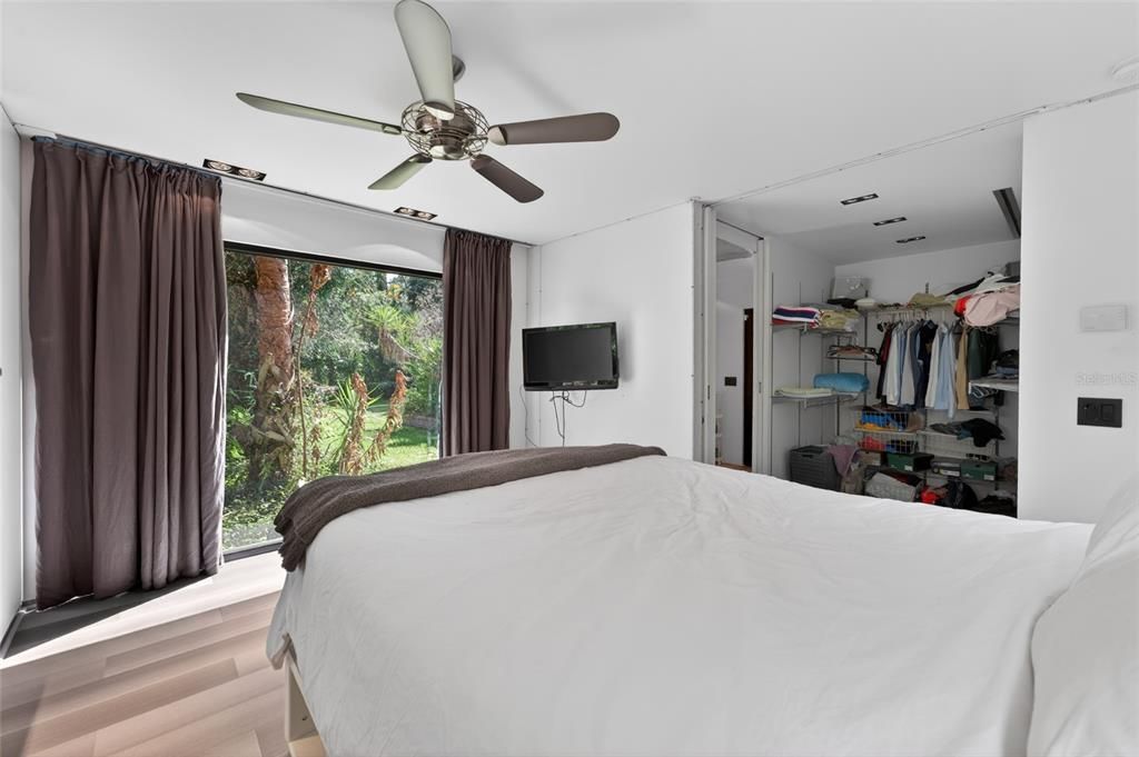 En Venta: $1,250,000 (4 camas, 5 baños, 2998 Pies cuadrados)