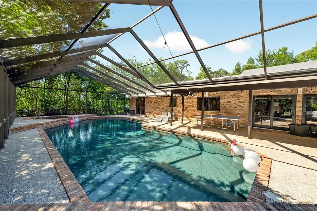 En Venta: $1,250,000 (4 camas, 5 baños, 2998 Pies cuadrados)