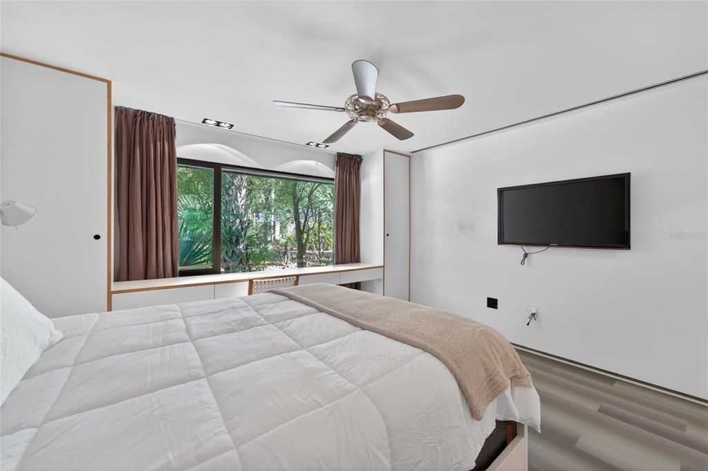En Venta: $1,250,000 (4 camas, 5 baños, 2998 Pies cuadrados)