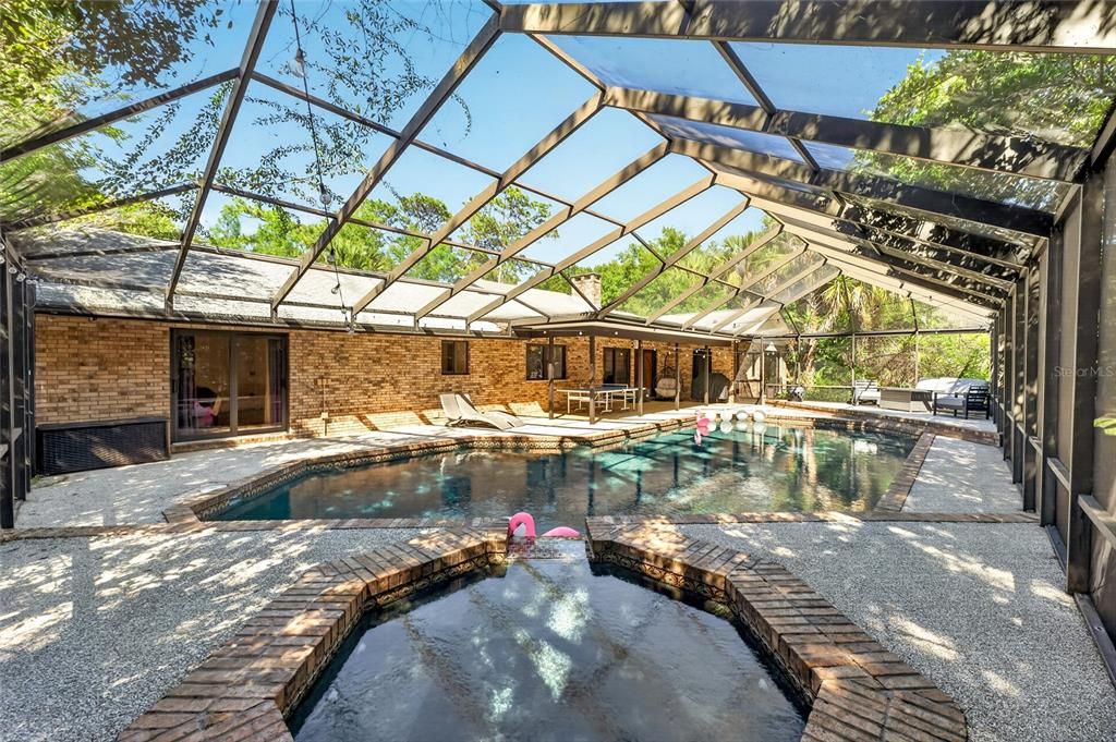 En Venta: $1,250,000 (4 camas, 5 baños, 2998 Pies cuadrados)