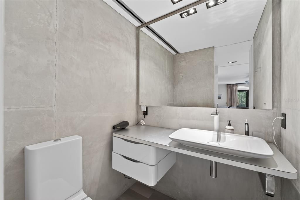 En Venta: $1,250,000 (4 camas, 5 baños, 2998 Pies cuadrados)