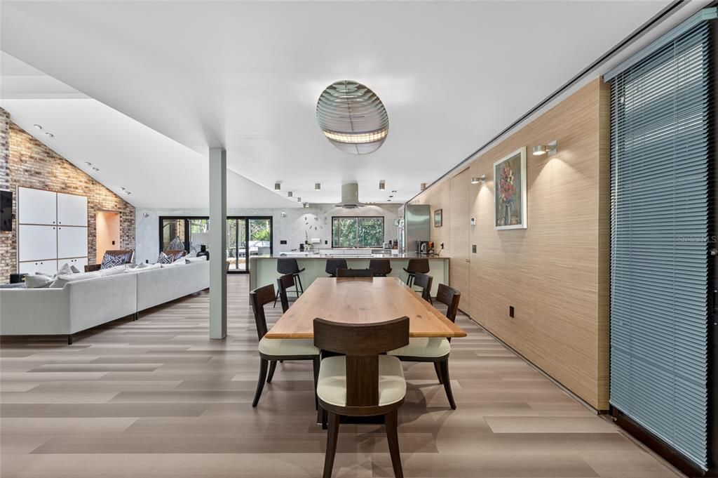 En Venta: $1,250,000 (4 camas, 5 baños, 2998 Pies cuadrados)