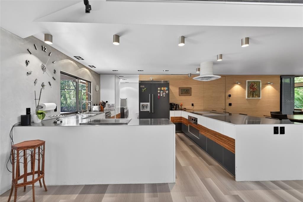 En Venta: $1,250,000 (4 camas, 5 baños, 2998 Pies cuadrados)