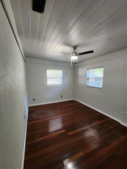 For Sale: $335,000 (3 beds, 2 baths, 1240 Square Feet)