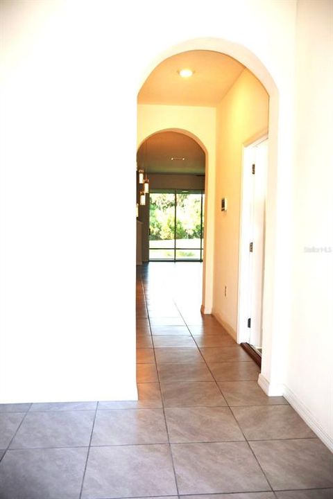 En Venta: $369,999 (3 camas, 2 baños, 1724 Pies cuadrados)