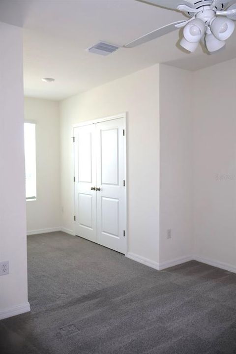 En Venta: $369,999 (3 camas, 2 baños, 1724 Pies cuadrados)