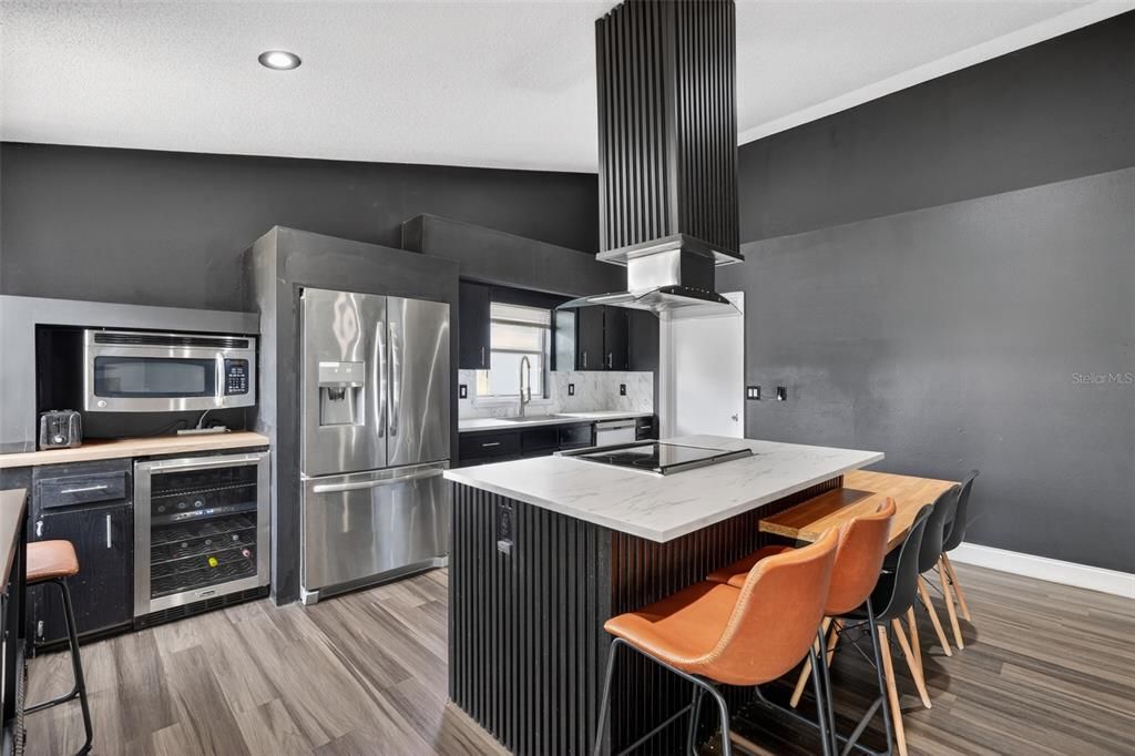 На продажу: $255,000 (3 спален, 2 ванн, 1109 Квадратных фут)