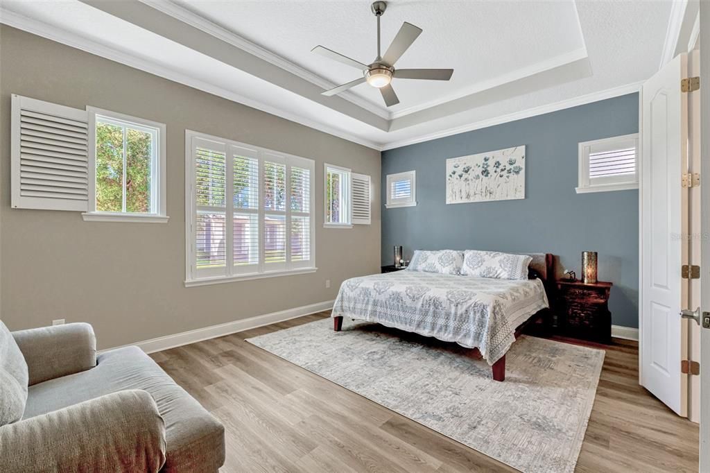 En Venta: $899,000 (4 camas, 3 baños, 2774 Pies cuadrados)