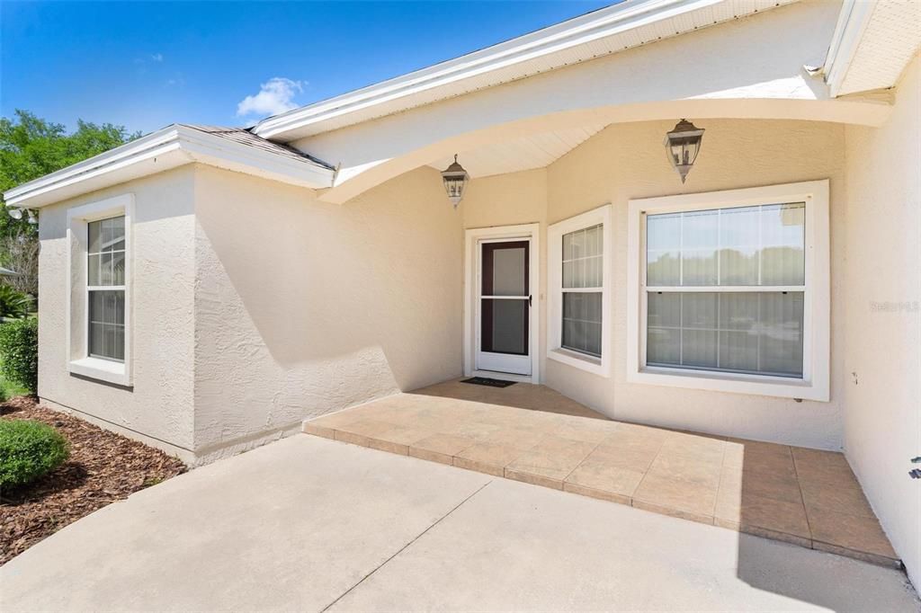 En Venta: $339,900 (3 camas, 2 baños, 2018 Pies cuadrados)