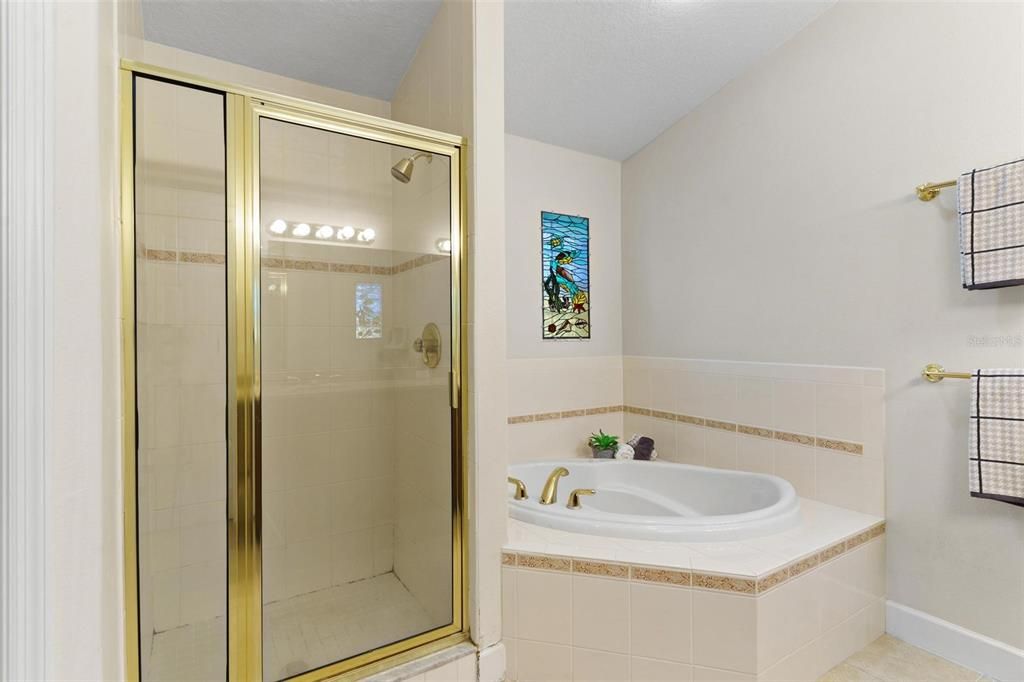 En Venta: $339,900 (3 camas, 2 baños, 2018 Pies cuadrados)