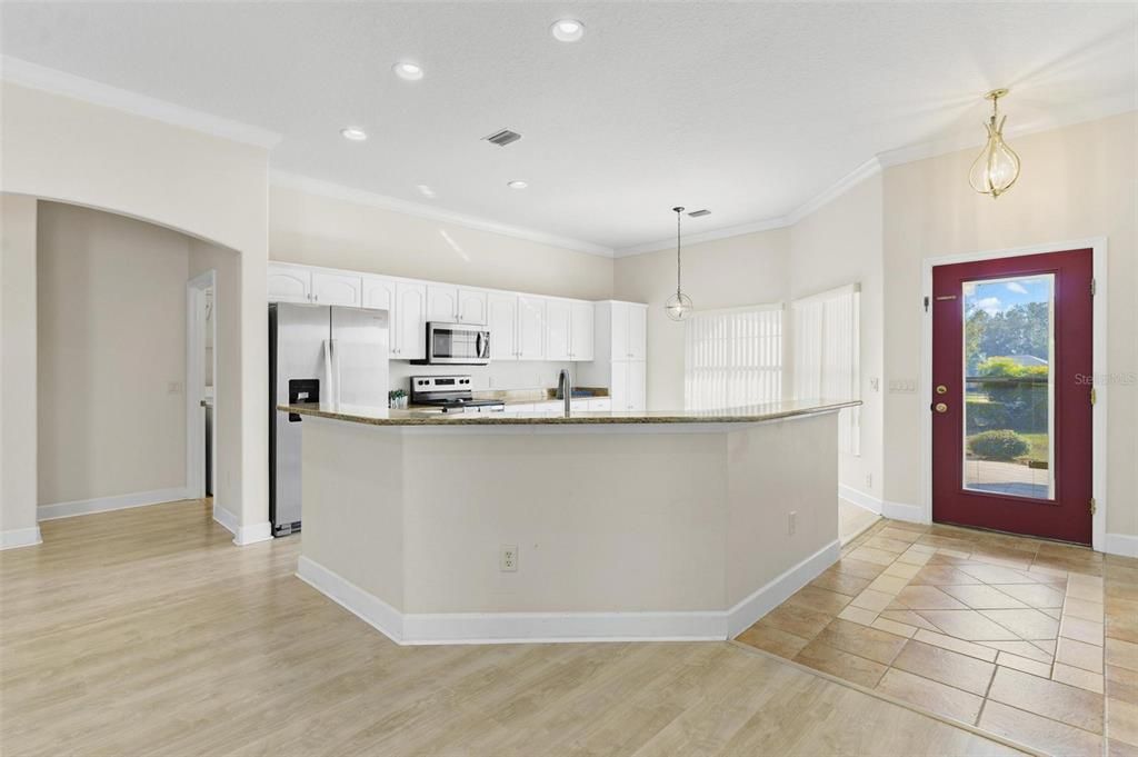 En Venta: $339,900 (3 camas, 2 baños, 2018 Pies cuadrados)