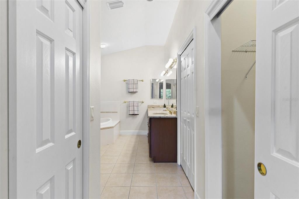 En Venta: $339,900 (3 camas, 2 baños, 2018 Pies cuadrados)