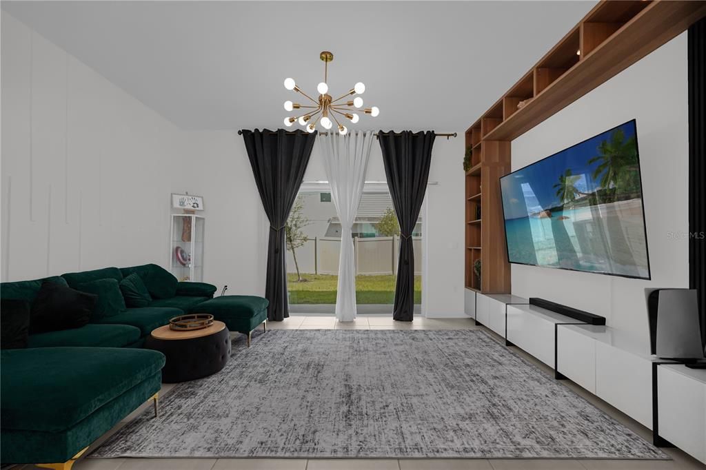 En Venta: $259,490 (2 camas, 2 baños, 1275 Pies cuadrados)