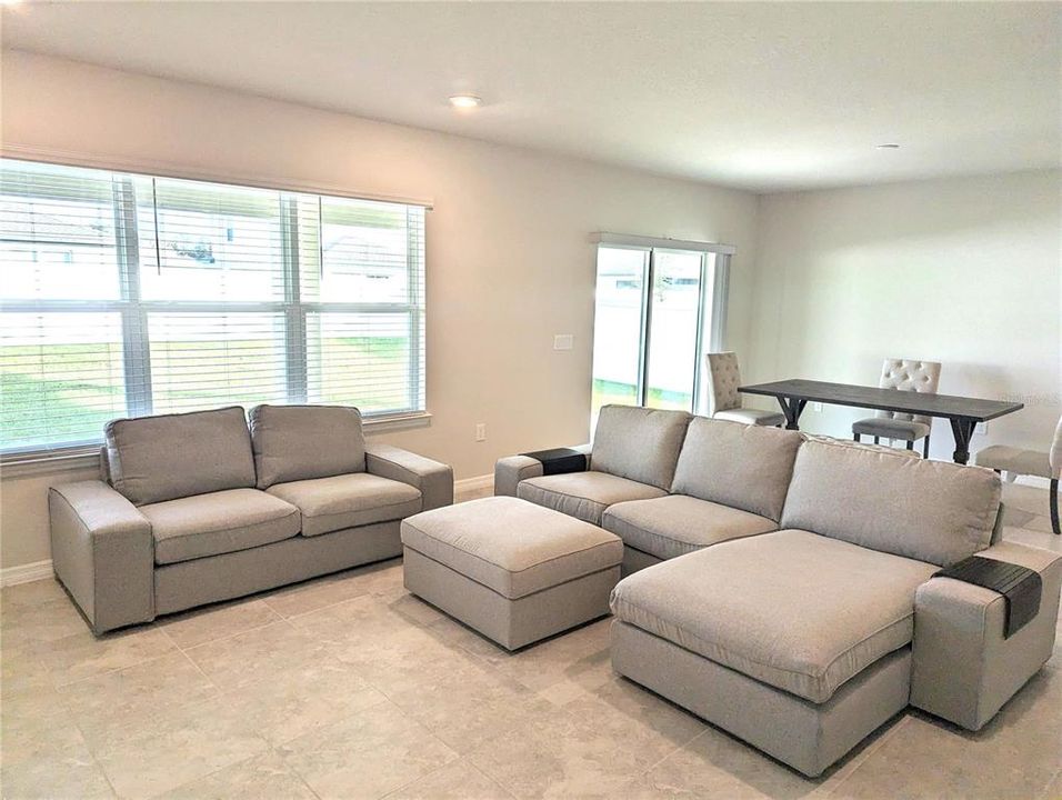 For Sale: $566,900 (4 beds, 3 baths, 2894 Square Feet)