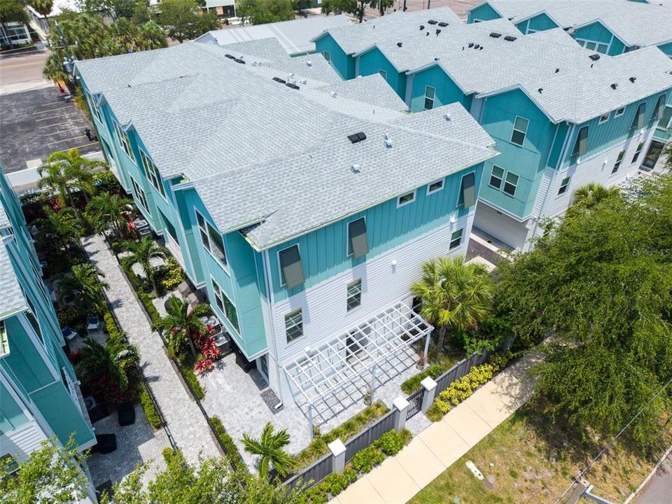 待售: $819,000 (3 贝兹, 3 浴室, 2055 平方英尺)