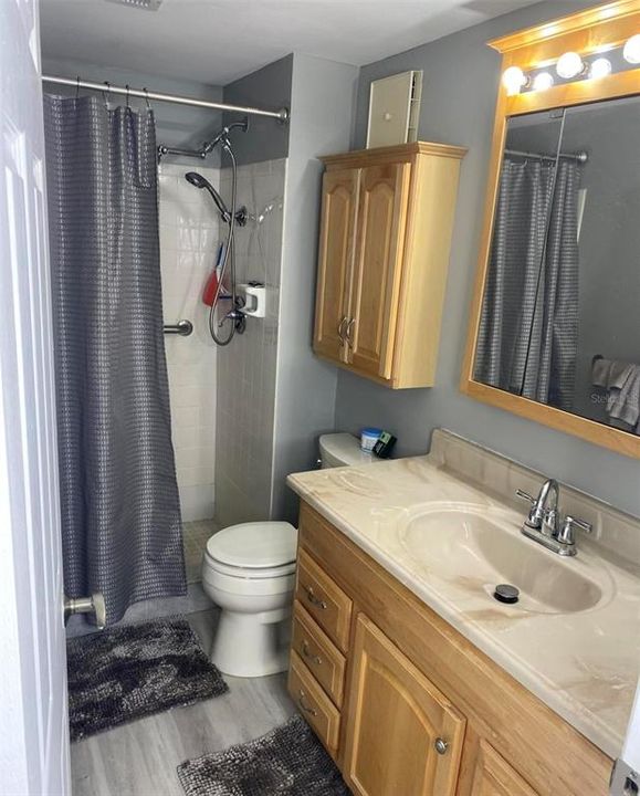For Rent: $1,900 (2 beds, 2 baths, 830 Square Feet)