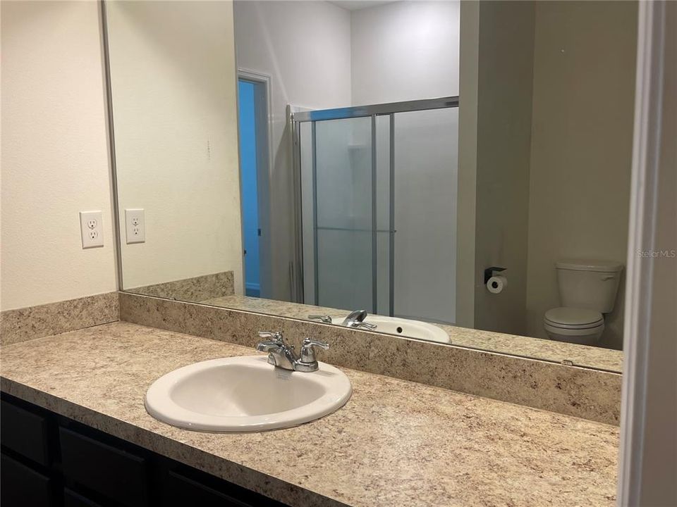 На продажу: $365,000 (4 спален, 2 ванн, 1889 Квадратных фут)