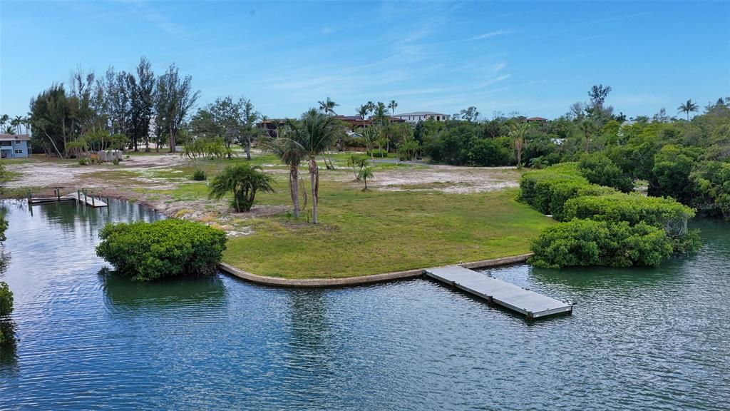For Sale: $18,500,000 (5.50 acres)