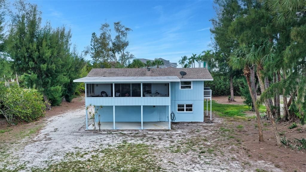 For Sale: $18,500,000 (5.50 acres)