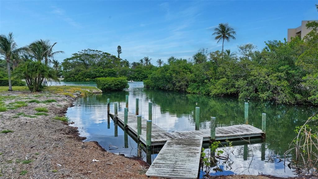 For Sale: $18,500,000 (5.50 acres)
