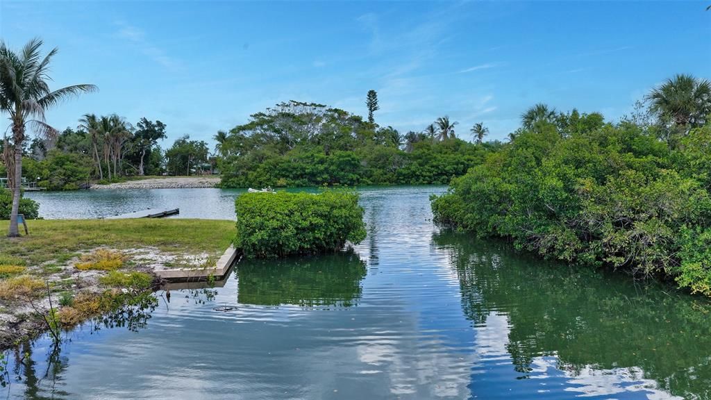 For Sale: $18,500,000 (5.50 acres)