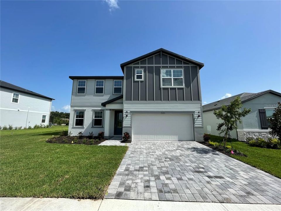 For Sale: $559,000 (4 beds, 3 baths, 2830 Square Feet)