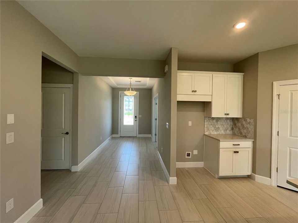 For Sale: $559,000 (4 beds, 3 baths, 2830 Square Feet)