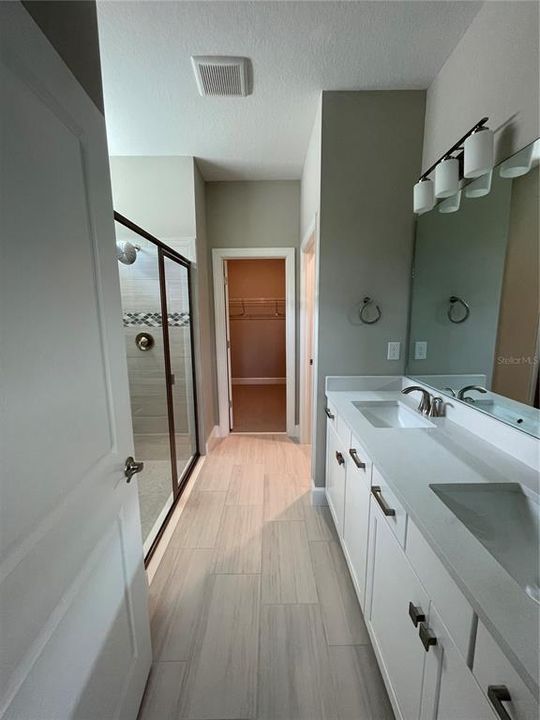 For Sale: $559,000 (4 beds, 3 baths, 2830 Square Feet)