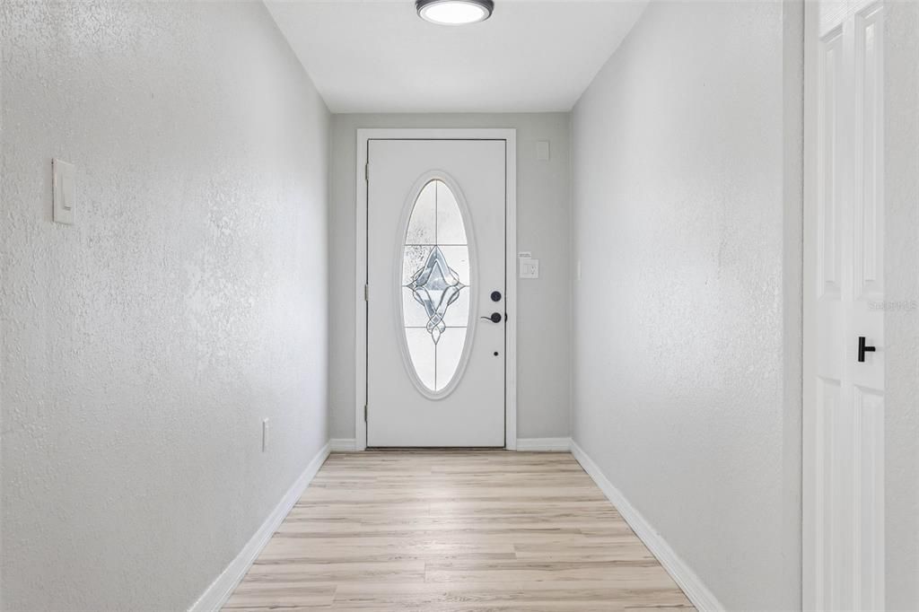En Venta: $474,900 (5 camas, 3 baños, 2454 Pies cuadrados)