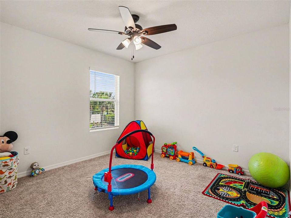 На продажу: $549,000 (5 спален, 3 ванн, 2631 Квадратных фут)