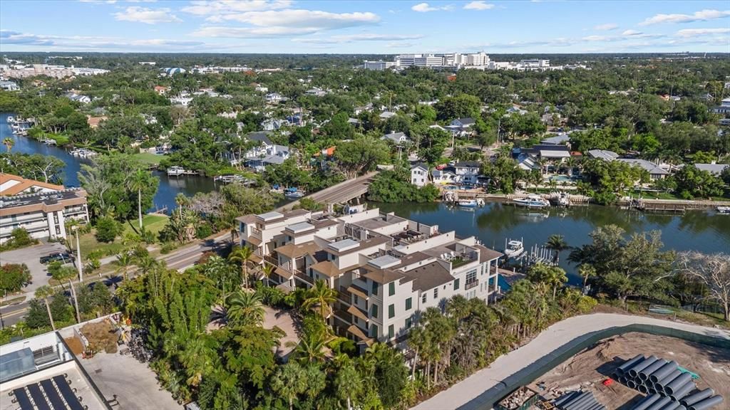 En Venta: $2,799,000 (3 camas, 3 baños, 2511 Pies cuadrados)