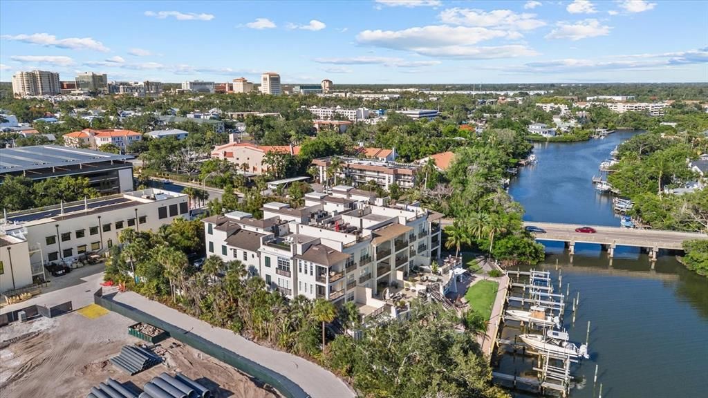 En Venta: $2,799,000 (3 camas, 3 baños, 2511 Pies cuadrados)