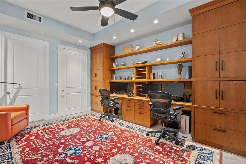 En Venta: $2,799,000 (3 camas, 3 baños, 2511 Pies cuadrados)