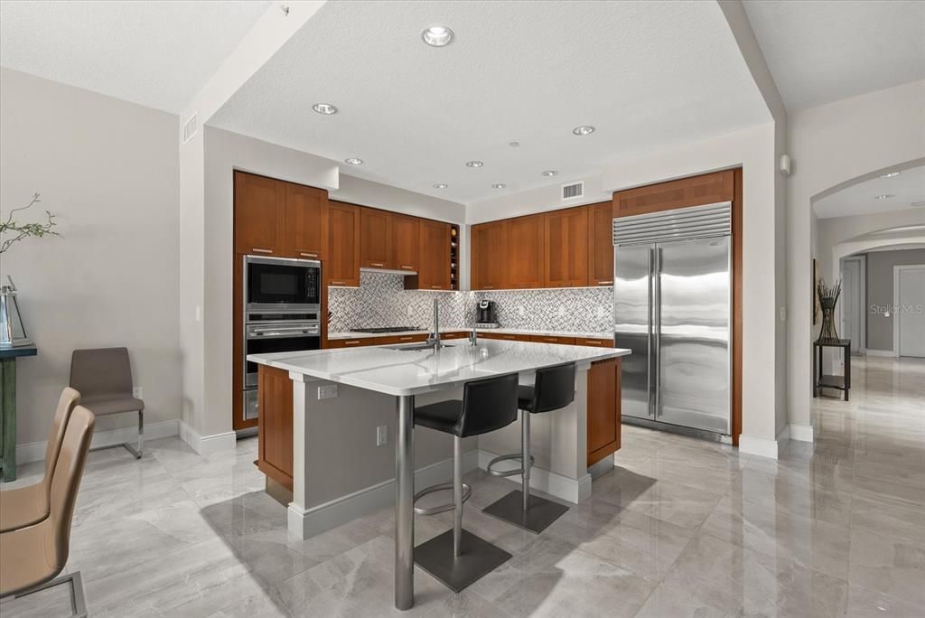 En Venta: $2,799,000 (3 camas, 3 baños, 2511 Pies cuadrados)