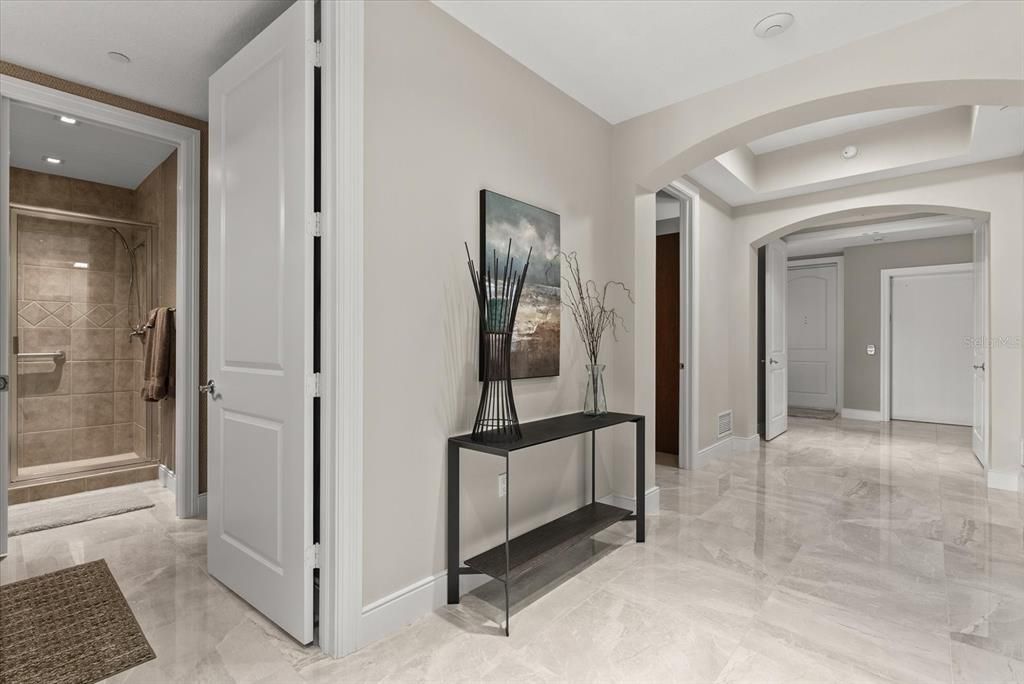 En Venta: $2,799,000 (3 camas, 3 baños, 2511 Pies cuadrados)