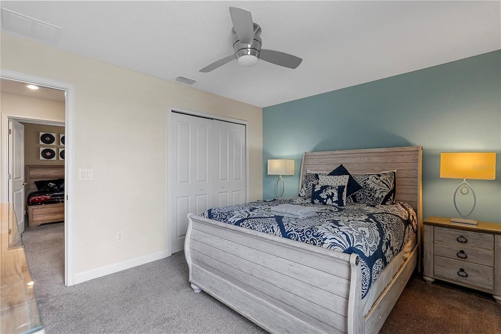 Active With Contract: $530,000 (6 beds, 5 baths, 3291 Square Feet)