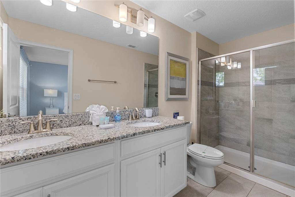 Active With Contract: $530,000 (6 beds, 5 baths, 3291 Square Feet)